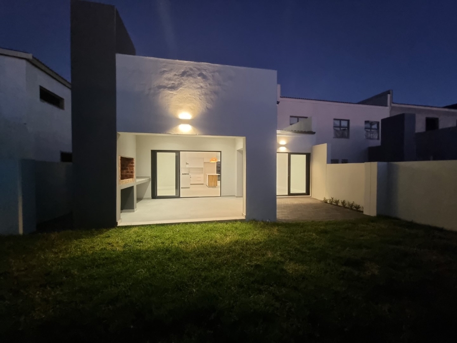 4 Bedroom Property for Sale in Sandown Western Cape